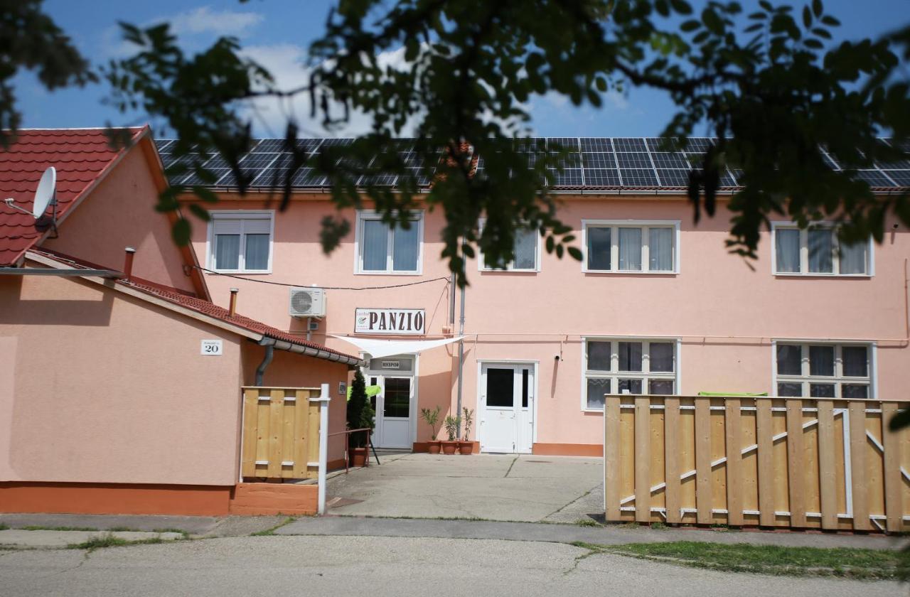 Central Panzio Szentes Eksteriør billede